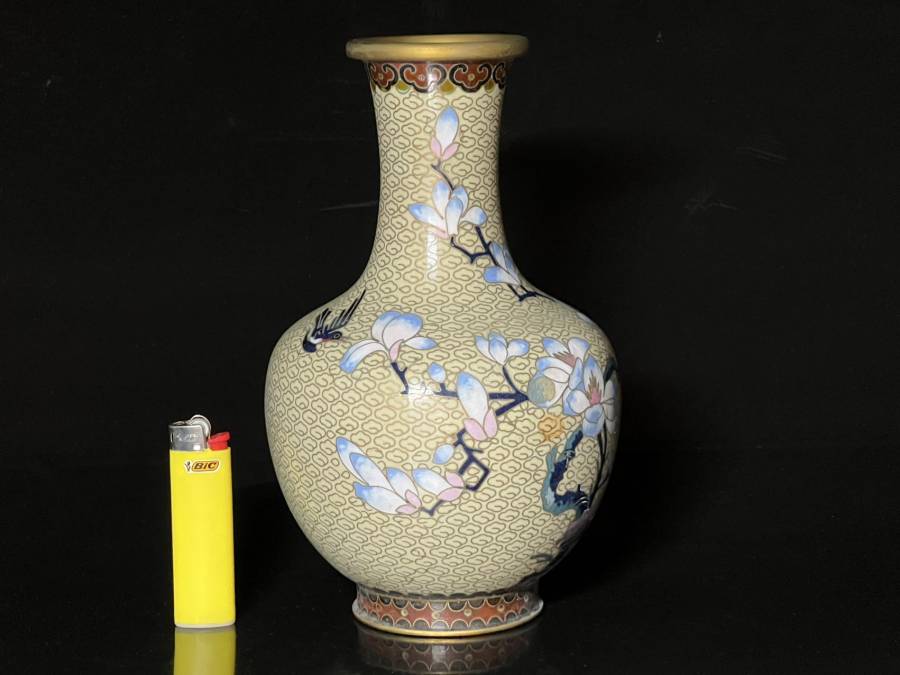 中国美術 古い 銅製 梅花紋 七宝花瓶 花器！直径12 cm、高さ20.5 cm-
